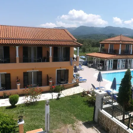 Makis And * Roda (Corfu)