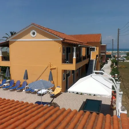 Makis And * Roda (Corfu)