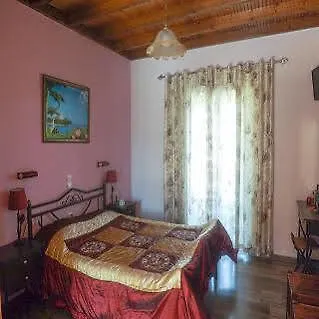 Makis And Apartmán Roda (Corfu)